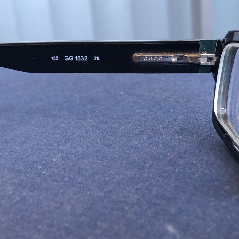 Vintage Gucci eyeglass frames - Picture 6 of 7